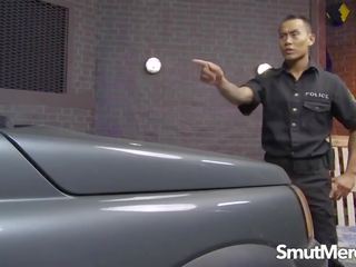 大 奶 金发 stunner chole comad 犁 硬 由 亚洲人 饰钉