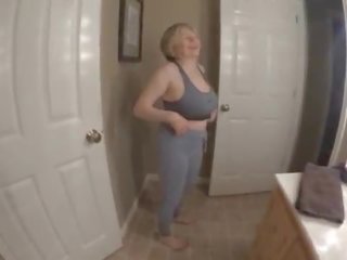 Big susu splendid bokong sporty gilf