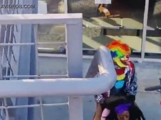 Soçniý tee gets fucked by gibby the kloun on a busy highway during rush hour