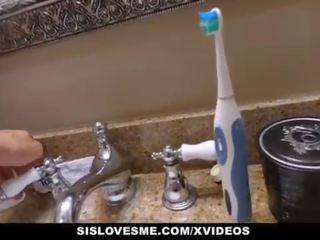 Sislovesme - eccellente stepsis scopata in bagno