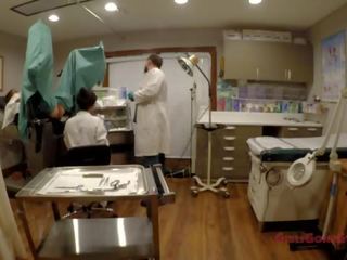 Сладур дона лий получава hitachi оргазъм & thorough преглед от intern tampa като част тя mandatory нов колеж студент physical - част 9 на 9 - виждам пълен vids &commat; girlsgonegyno&period;com