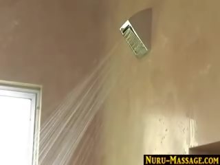 Sừng cặp vợ chồng quái và hút trong khi một xoa bóp