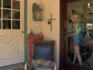 Безделник: голям бюст блондинки сладурче отива в билярд чистач ден щастлив!