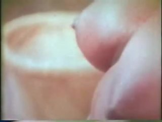 늙은 큰 젖꼭지 성인 클립 영화 표시 삼